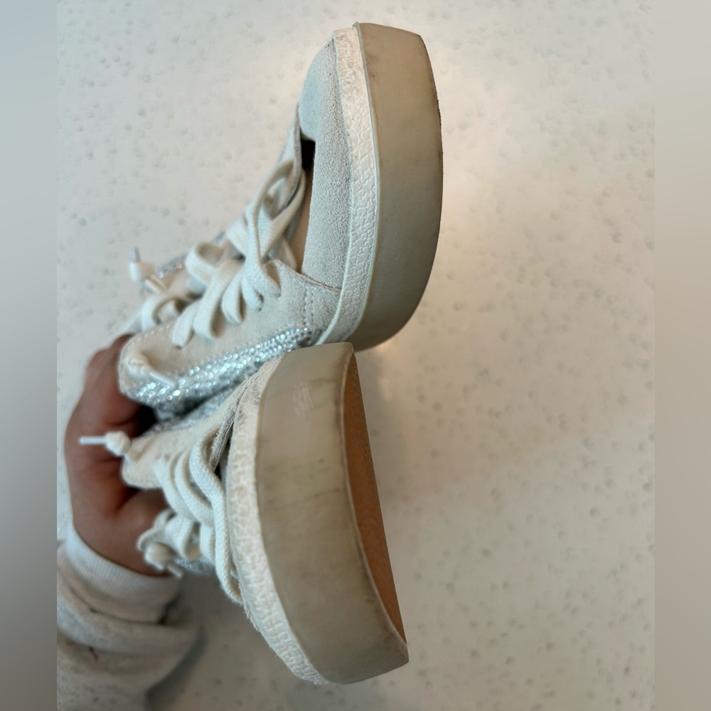 Dolce Vita Zina Crystal Sneaker Women’s 7.5 - Picture 8 of 9